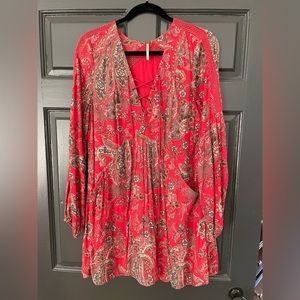 🩷 Free people tunic dress- gorgeous print and EUC! 🩷